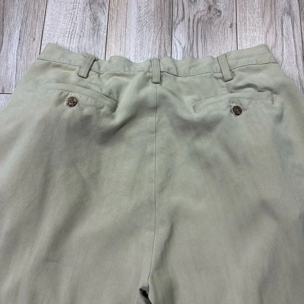 Tommy Bahama Pants Mens Size 35 Waist Beige 100%‎ Silk Pleated Front Casual Soft
